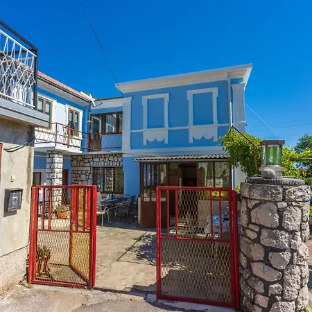 Holiday home Kuca Za Odmor Mica