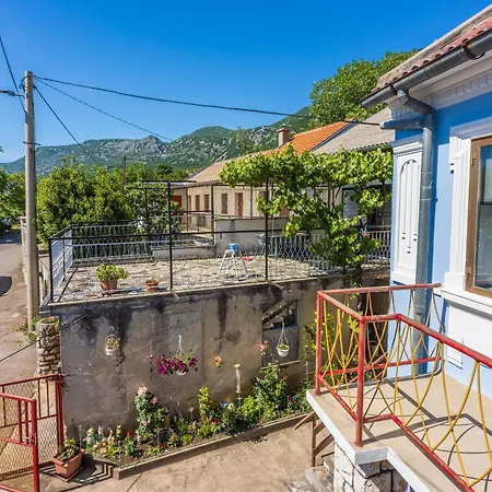 Dom wakacyjny Kuca Za Odmor Mica Grižane
