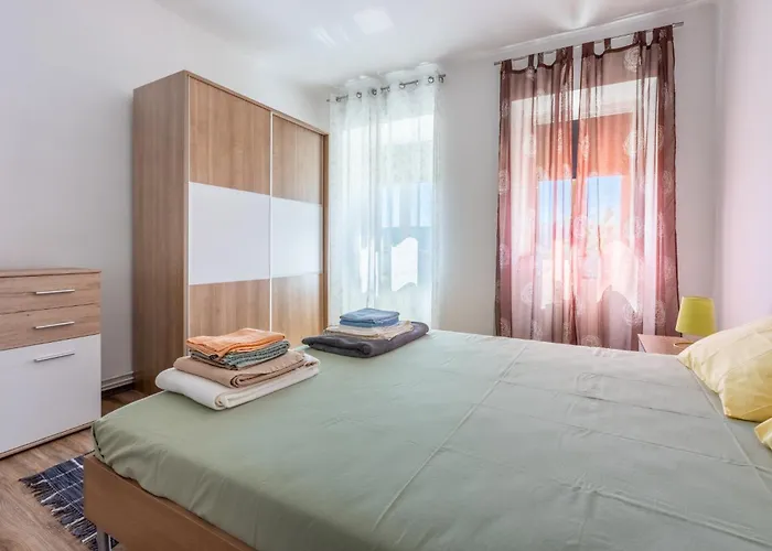 Kuca Za Odmor Mica Hébergement de vacances *