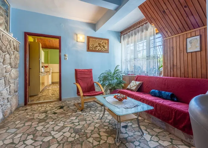 Kuca Za Odmor Mica Hébergement de vacances Grižane