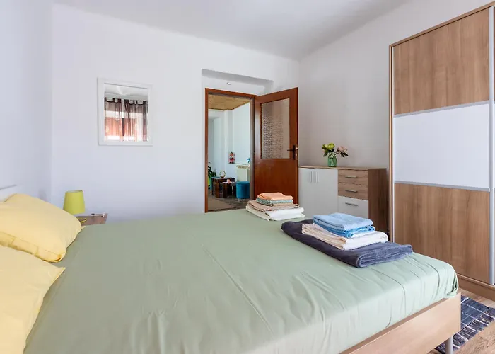 Kuca Za Odmor Mica Hébergement de vacances Grižane